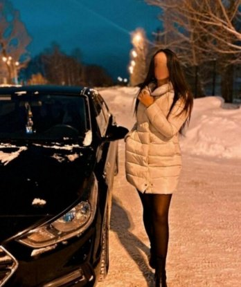 В Москве я - настоящая королева эротического искусства и соблазна. Мои услуги насыщены страстью, нежностью и пикантностью. Обеспечь себе нирвану и открой новые грани сексуального удовлетворения в моих нежных объятиях. Уверена, что я смогу стать твоей самой желанной фантазией. Отзывы моих восторженных клиентов говорят о том, что мои навыки и опыт на совершенно новом уровне. Если хочешь увидеть мои фото и окунуться в мир наслаждения, пиши мне прямо сейчас. Не упускай возможность испытать магию Москвы во всех ее проявлениях с прекрасной девушкой, которая знает, как удовлетворить твои самые сокровенные желания. 🌹💋💫 Анастасия